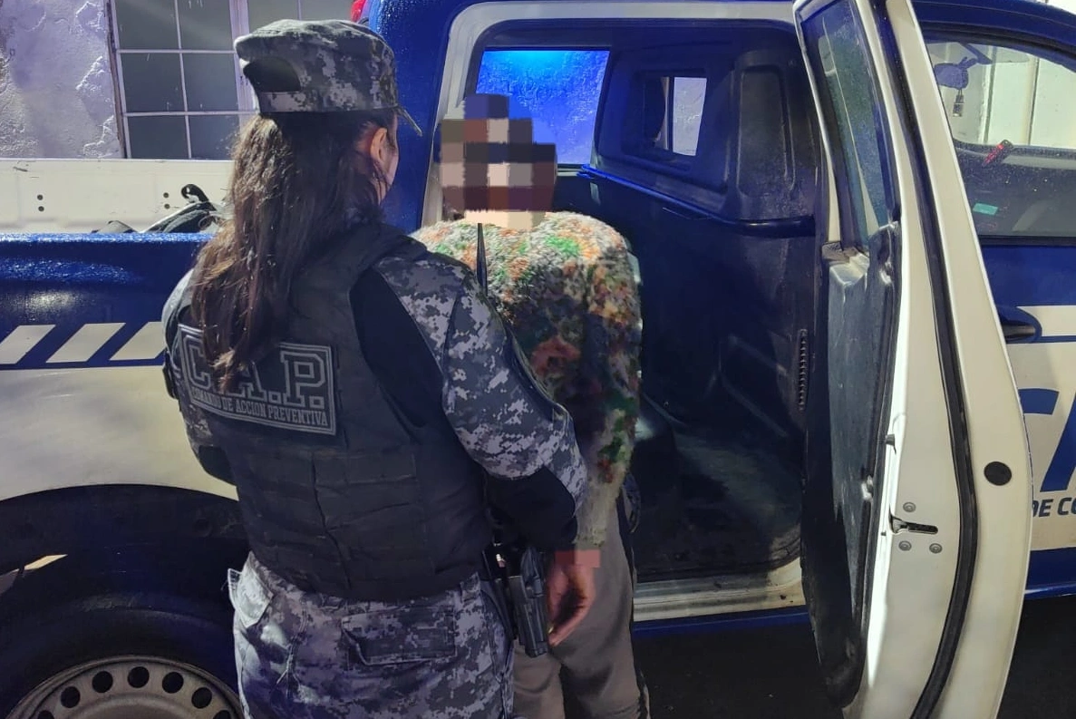 Quiso irse sin pagar de un local gastronómico tras haber consumido y la detuvieron