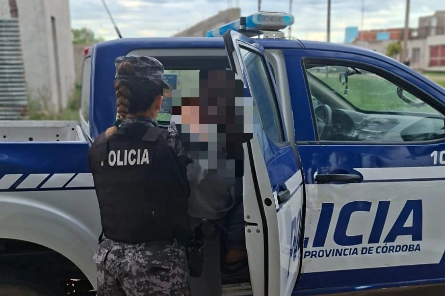 Detuvieron a una mujer de 19 años por daños en una obra en construcción