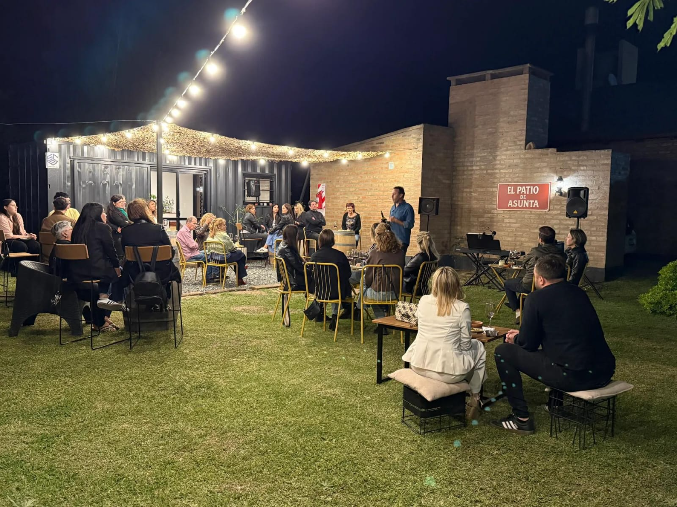 El Patio de Asunta presenta una experiencia de degustación de vinos pensada para mujeres