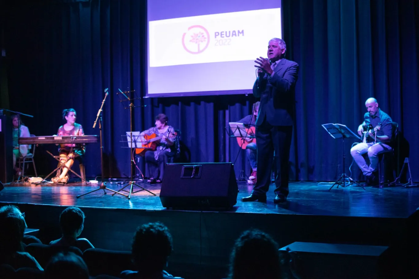 Taller de canto celebra el Día del Tango con un espectáculo musical