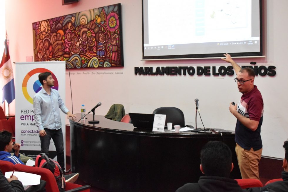 La UNVM fue premiada por su trabajo con emprendedores