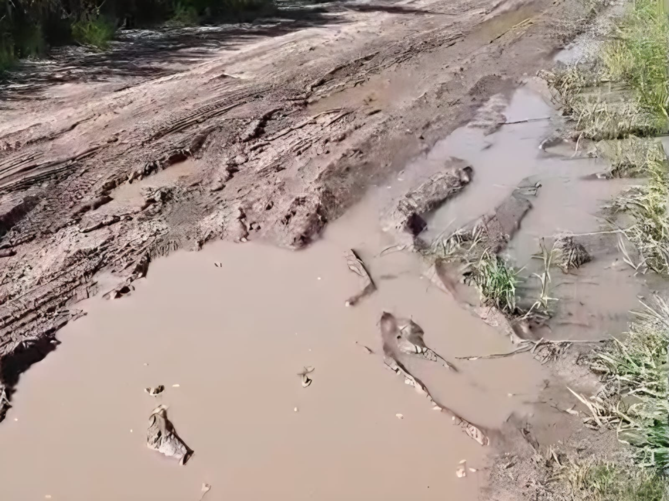 “Pagamos impuestos y exigimos mantenimiento inmediato de las calles”