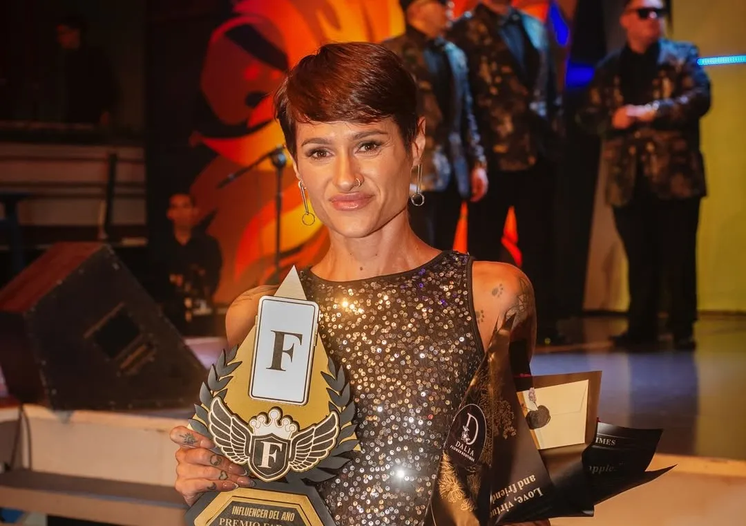 Influencer local fue galardonada en los «Premios Faraón»