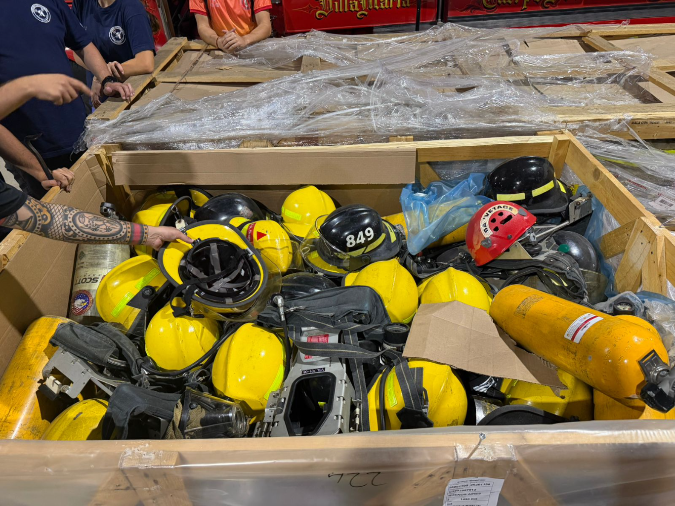 Bomberos recibió una donación de equipos de protección personal y respiración