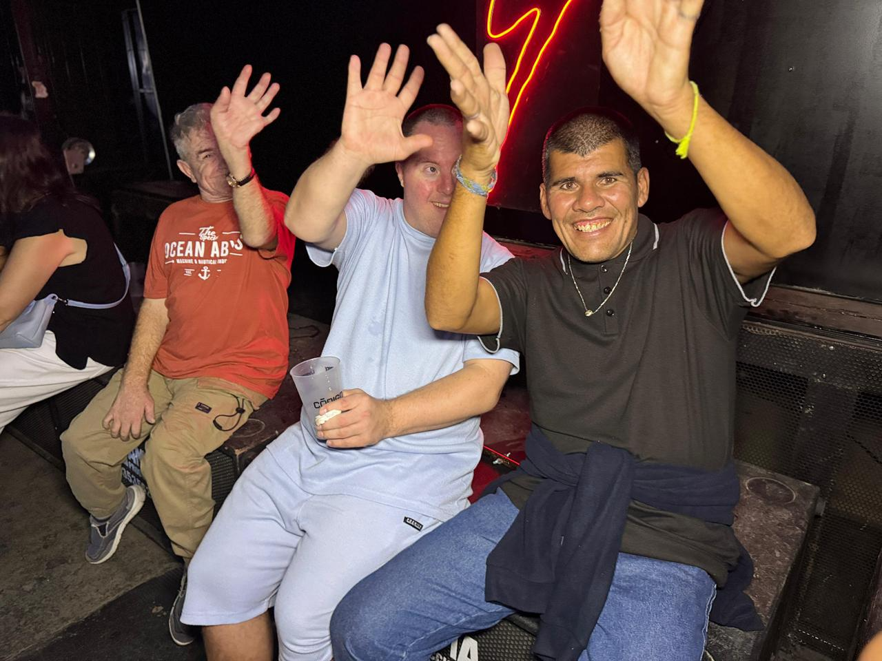 Villa Nueva realizó una nueva "Noche de Boliche Inclusiva"