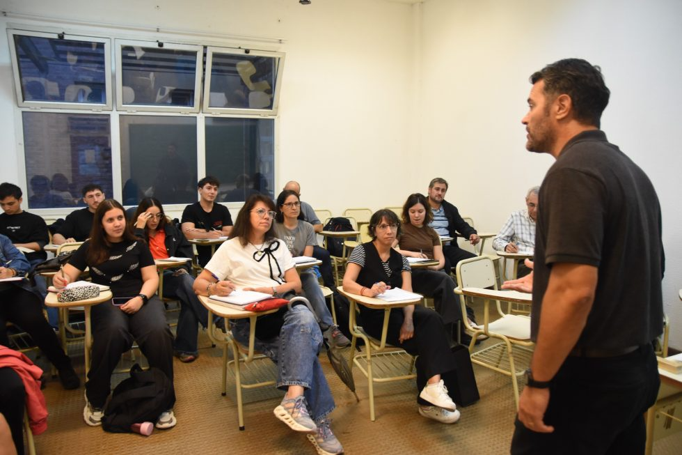 Abrieron las inscripciones para estudiar idiomas en el Puicym