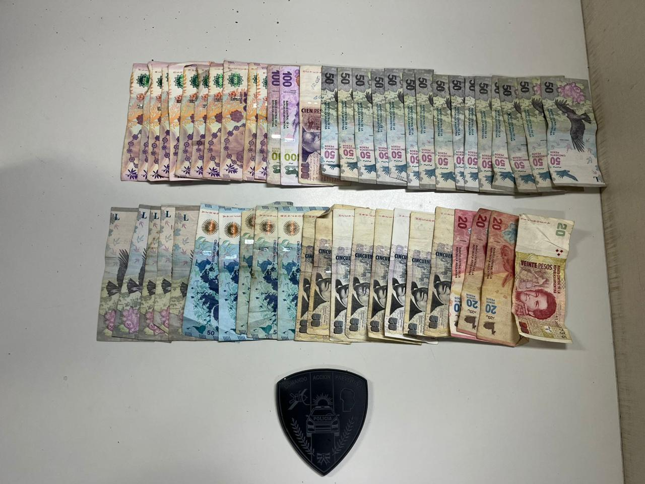 Robó una balanza y la caja registradora de un local y policías lograron atraparlo