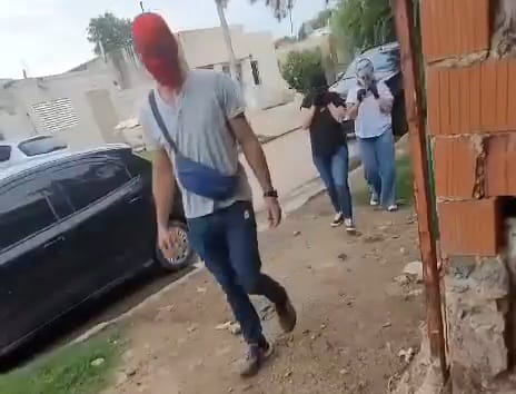 Empleado de la fiscal Companys iba con máscara a allanamientos