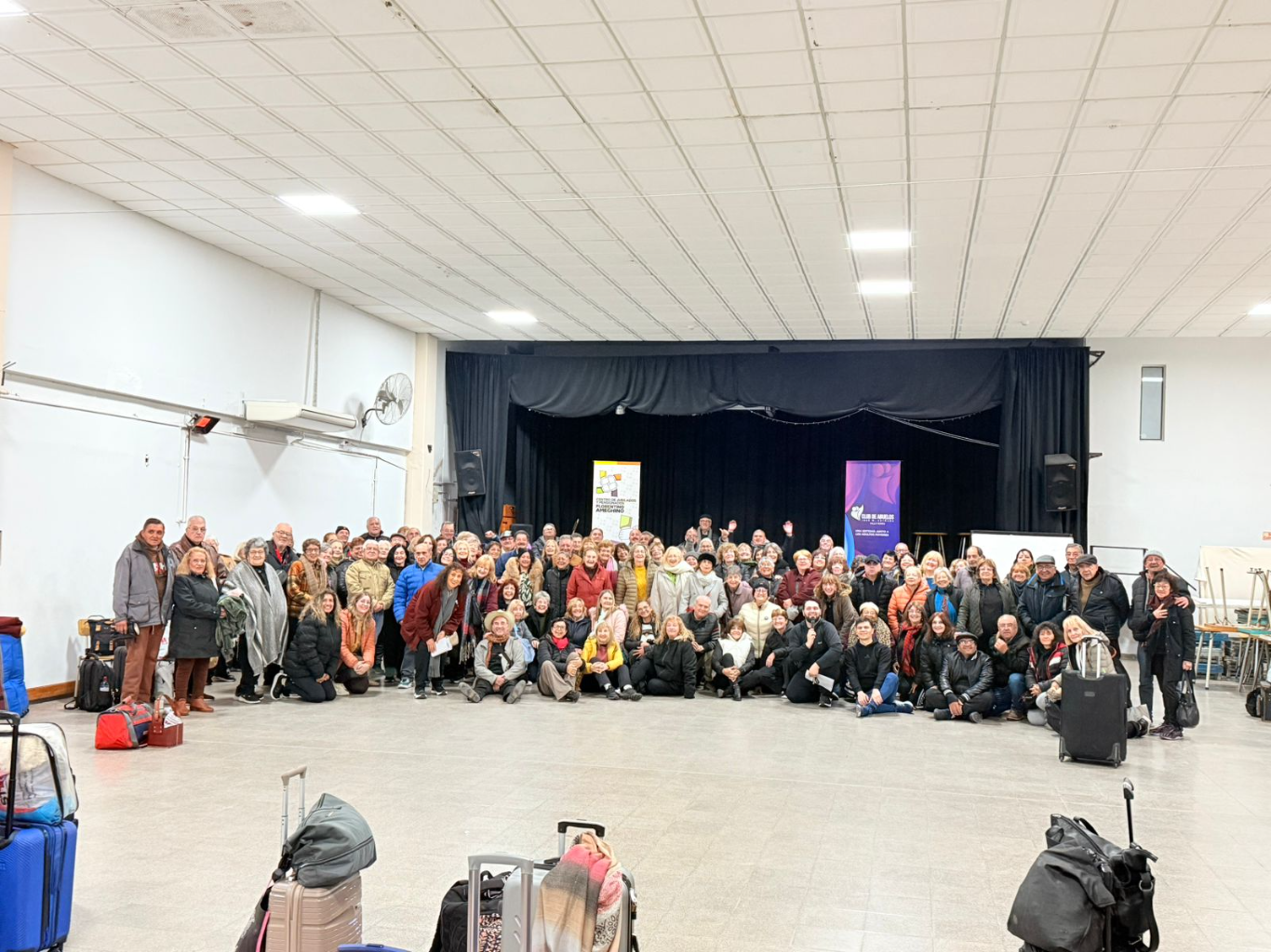 Un grupo de 160 adultos mayores viajaron a la colonia de Alta Gracia