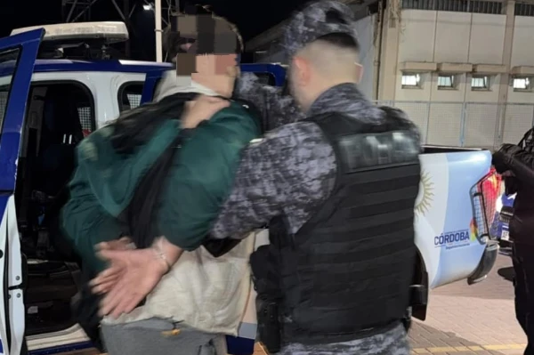 Lo detuvieron por saltar verjas y manipular cerraduras de domicilios