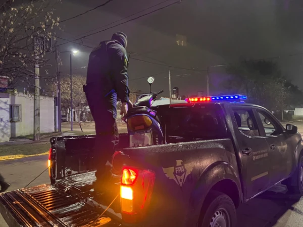 Detuvieron a tres adolescentes con cuatro cartuchos de armas de fuego