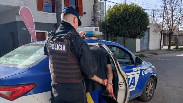 Policías detuvieron a un hombre por amenazas calificadas