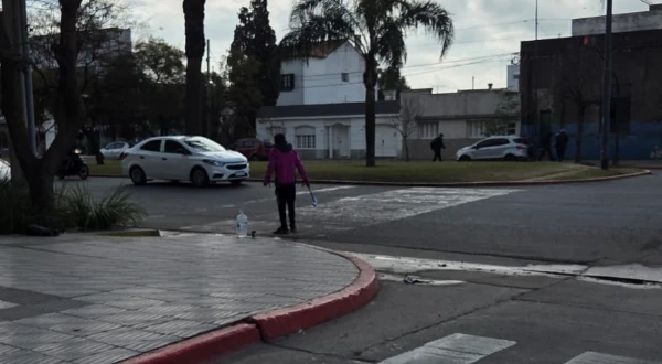 Detención de limpiavidrios: sin una política de fondo, el Municipio vigila la pobreza en lugar de prevenir el delito