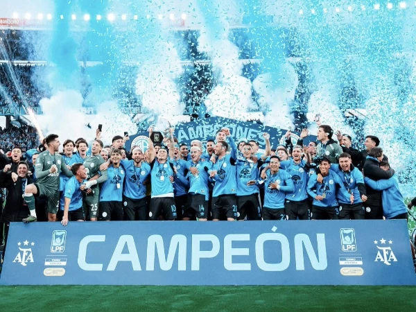 Belgrano trae la Copa a la ciudad y busca nuevos socios