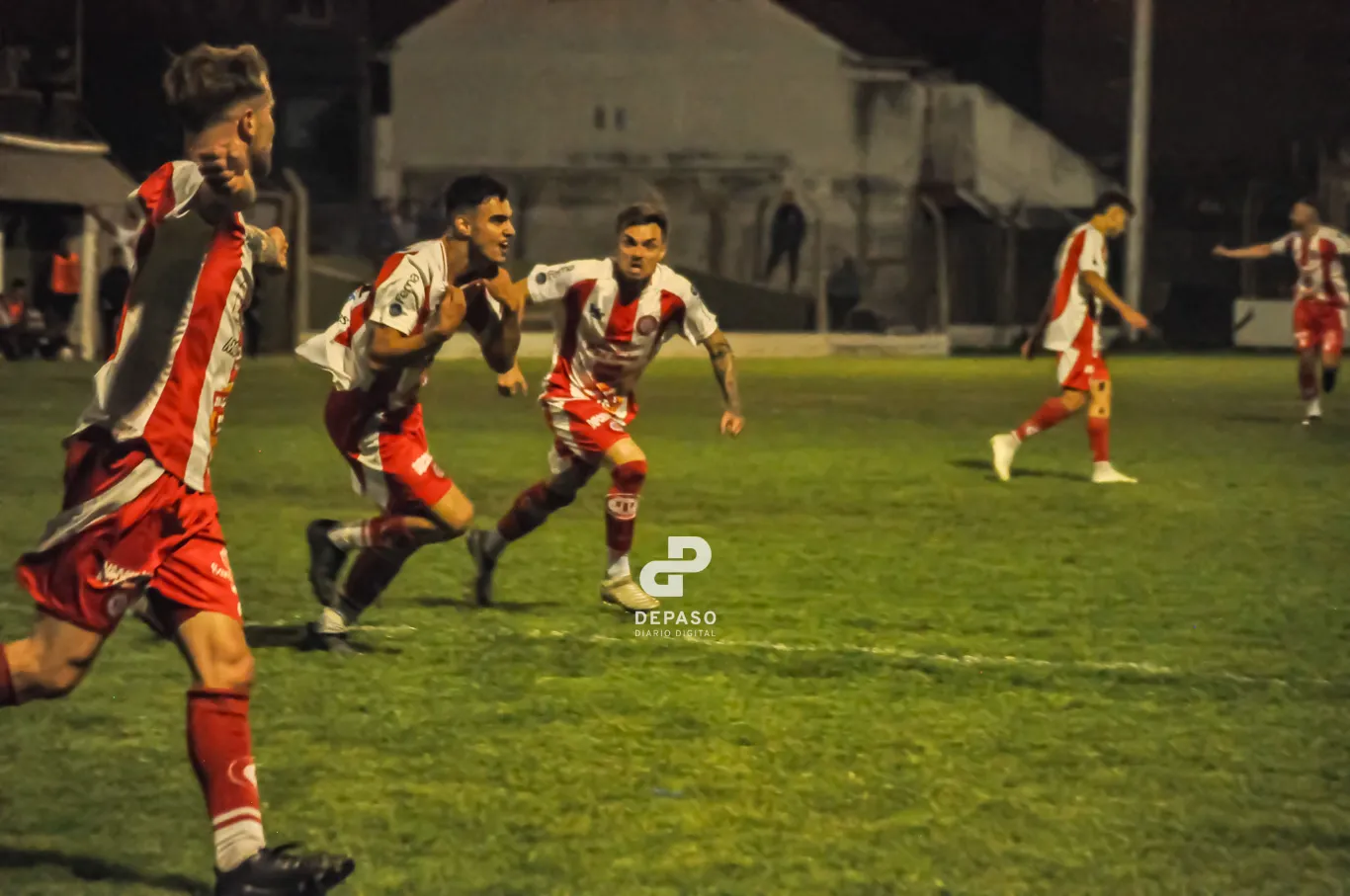 Alumni venció a Alem por 3 a 1