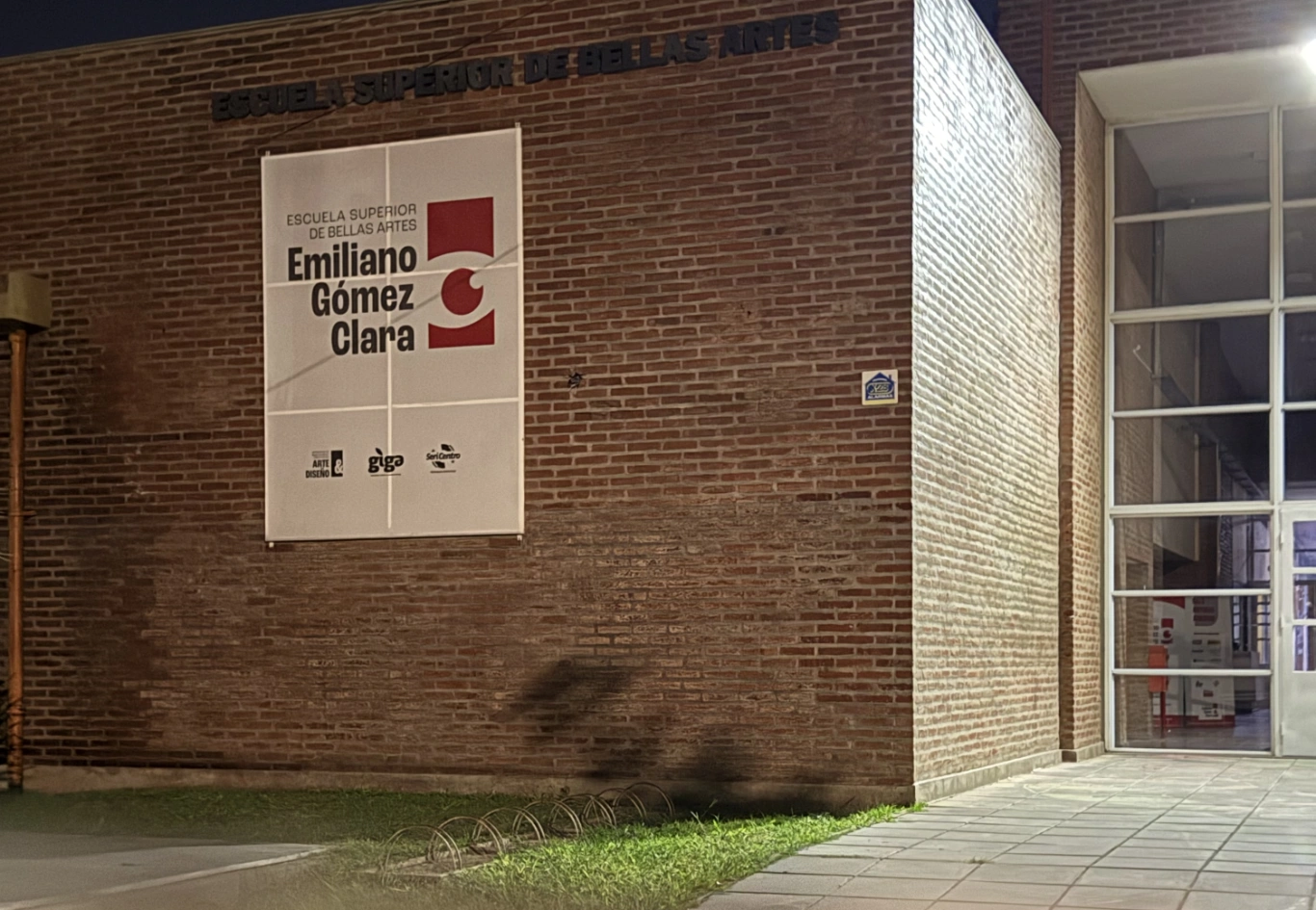 Marcha atrás: finalmente abre la Tecnicatura en Artes Visuales